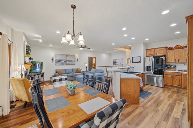 210 21st Street SW, Altoona, IA 50009