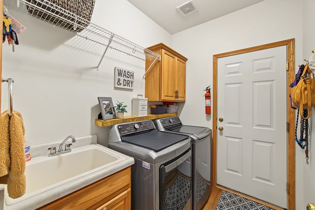 210 21st Street SW, Altoona, IA 50009