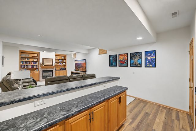 210 21st Street SW, Altoona, IA 50009