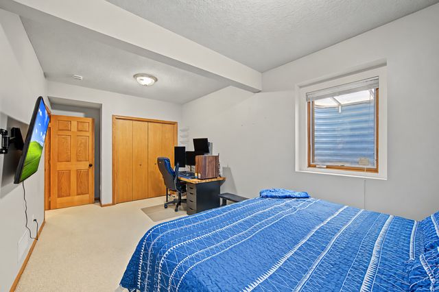 210 21st Street SW, Altoona, IA 50009