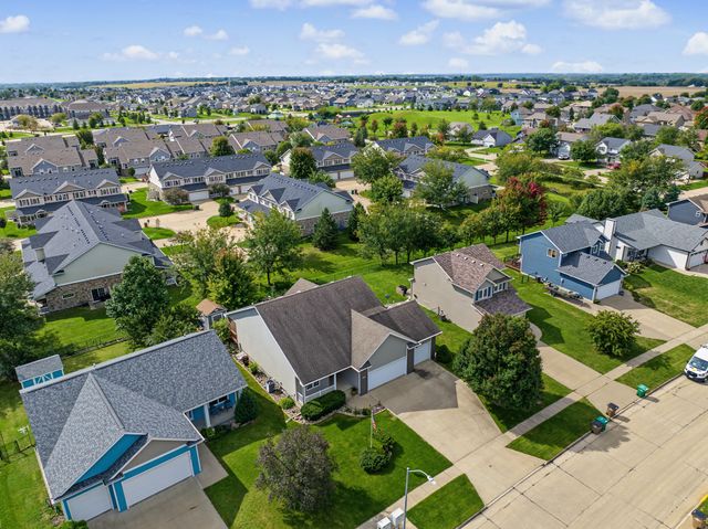 210 21st Street SW, Altoona, IA 50009