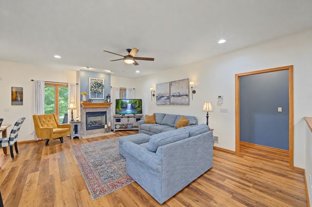 210 21st Street SW, Altoona, IA 50009