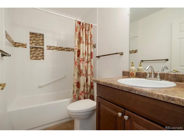 13703 E Marina Dr A, Aurora, CO 80014