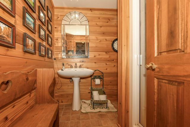 30731 Cedar DRIVE, Burlington, WI 53105