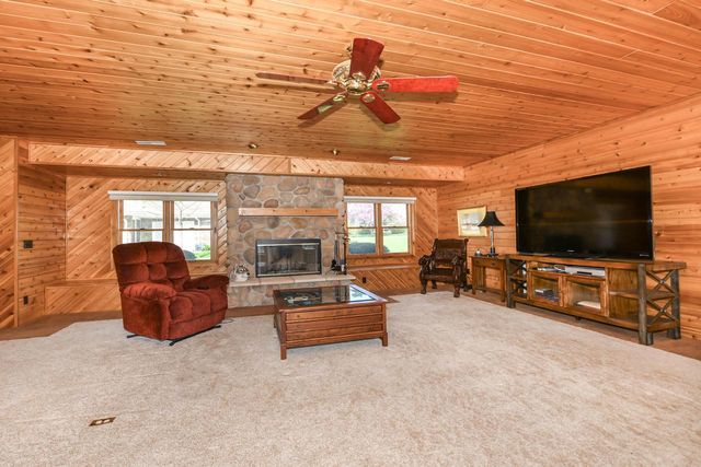 30731 Cedar DRIVE, Burlington, WI 53105