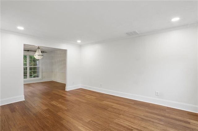 13 Independence Place NW, Atlanta, GA 30318