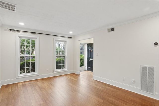13 Independence Place NW, Atlanta, GA 30318