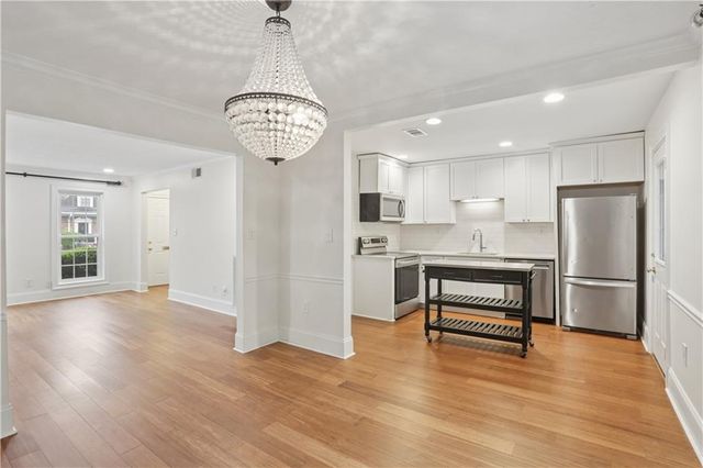 13 Independence Place NW, Atlanta, GA 30318