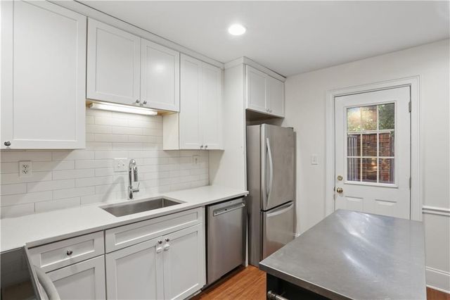 13 Independence Place NW, Atlanta, GA 30318