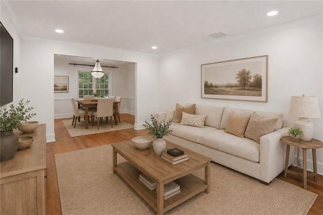 13 Independence Place NW, Atlanta, GA 30318