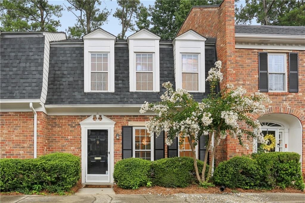 13 Independence Place NW, Atlanta, GA 30318