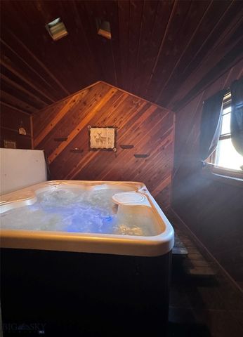 1353 Dewey, Butte, MT 59701