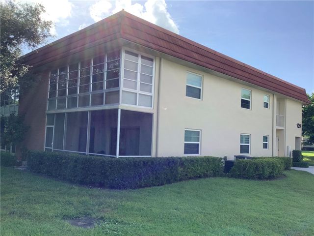 109 Springlake Court 107, Vero Beach, FL 32962