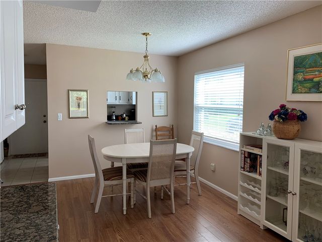 109 Springlake Court 107, Vero Beach, FL 32962