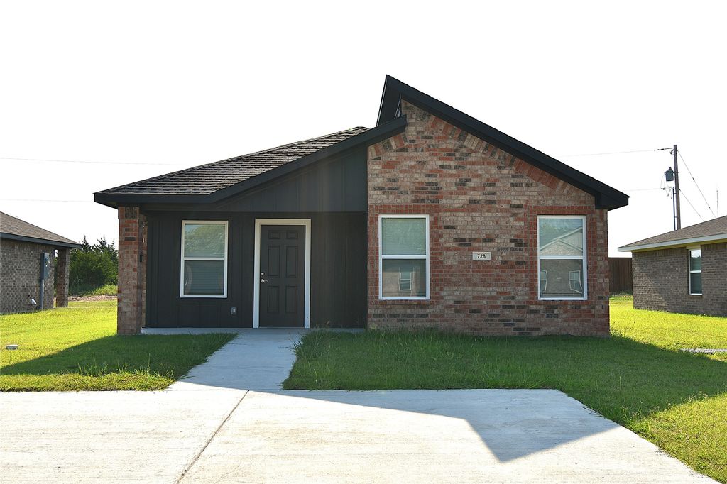 728 Elm Street, Seminole, OK 74868