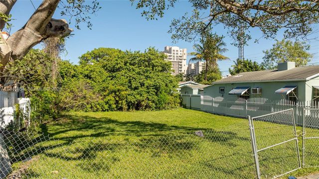 167 NE 76th St, Miami, FL 33138