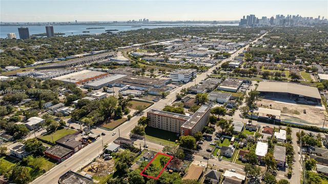 167 NE 76th St, Miami, FL 33138