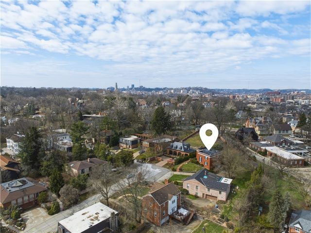 126 W Lyndhrust Drive, Point Breeze, PA 15206