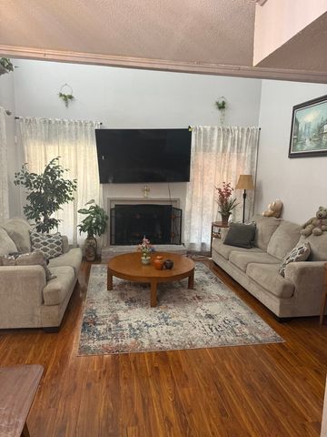 1842 Place One Lane, Garland, TX 75042