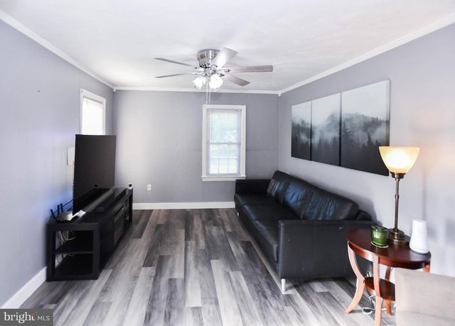 2700 OCALA AVE, District Heights, MD 20747