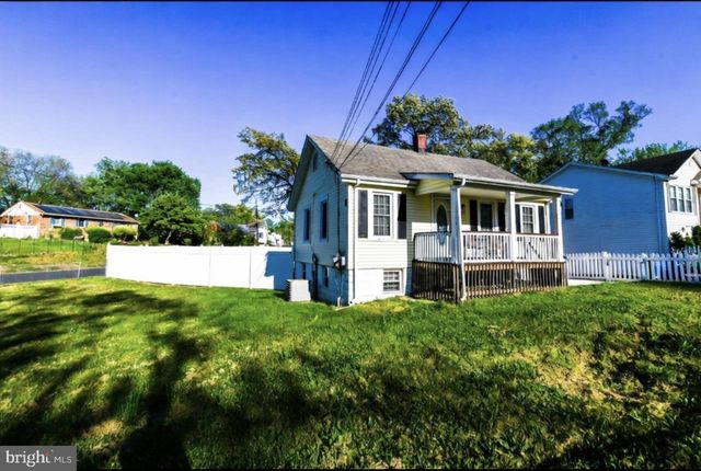2700 OCALA AVE, District Heights, MD 20747