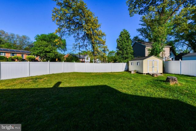 2700 OCALA AVE, District Heights, MD 20747
