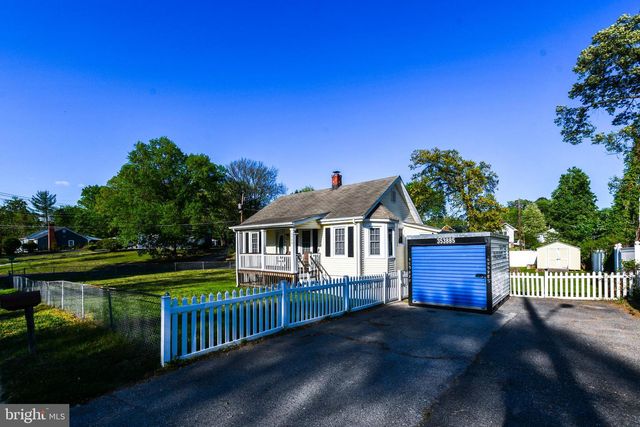 2700 OCALA AVE, District Heights, MD 20747