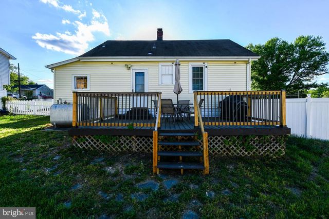 2700 OCALA AVE, District Heights, MD 20747