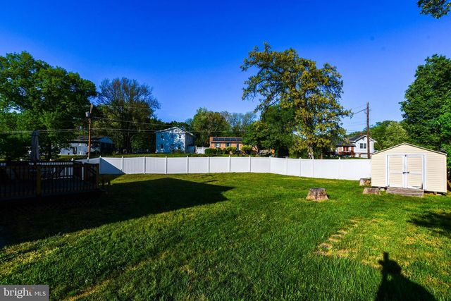 2700 OCALA AVE, District Heights, MD 20747