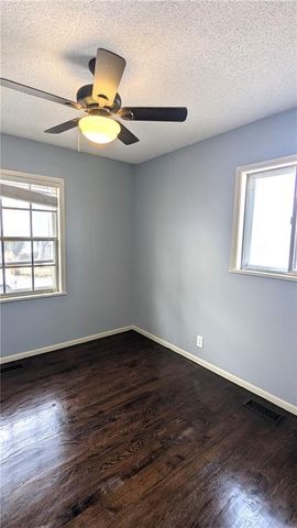 901 N Choctaw Avenue, Independence, MO 64056