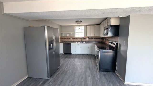 901 N Choctaw Avenue, Independence, MO 64056