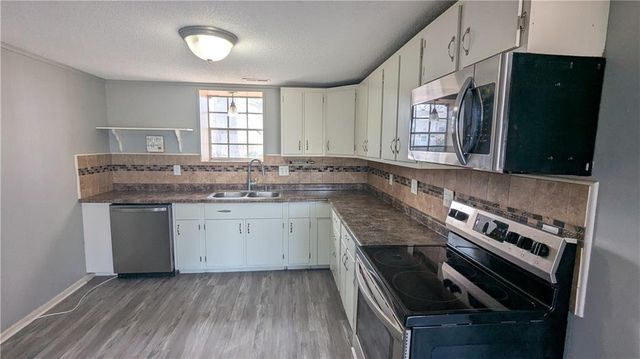 901 N Choctaw Avenue, Independence, MO 64056