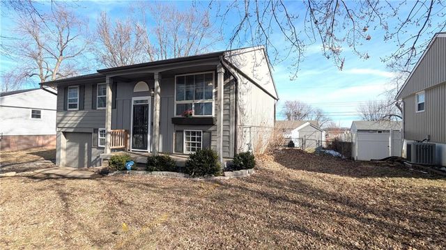 901 N Choctaw Avenue, Independence, MO 64056