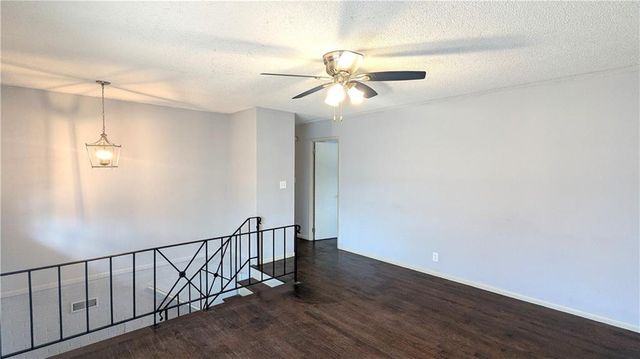 901 N Choctaw Avenue, Independence, MO 64056