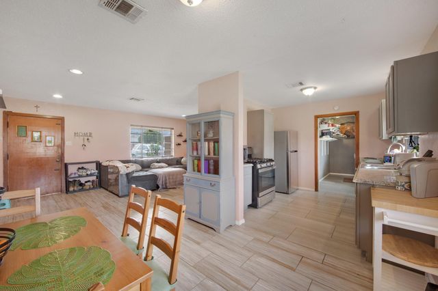 8901 Woodlyn Road, Houston, TX 77078