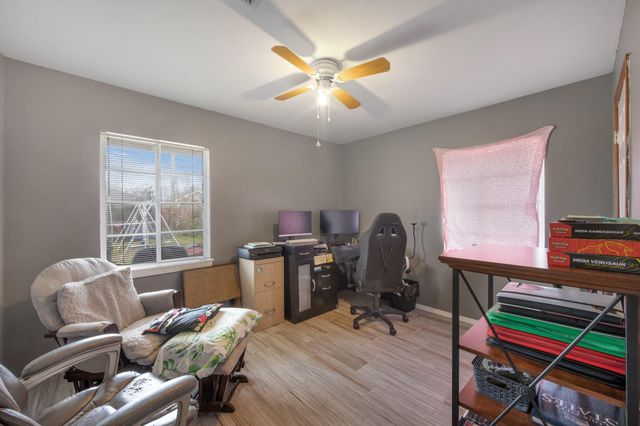 8901 Woodlyn Road, Houston, TX 77078