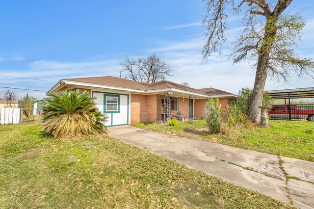 8901 Woodlyn Road, Houston, TX 77078