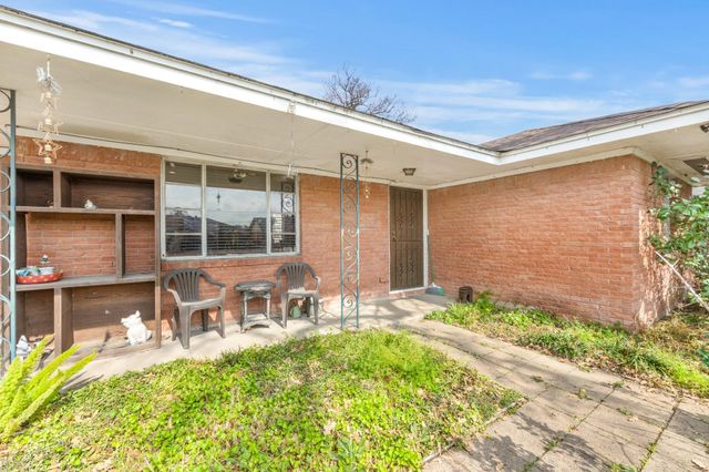 8901 Woodlyn Road, Houston, TX 77078