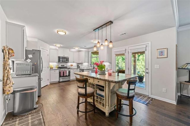6024 Park Bay Court, Flowery Branch, GA 30542