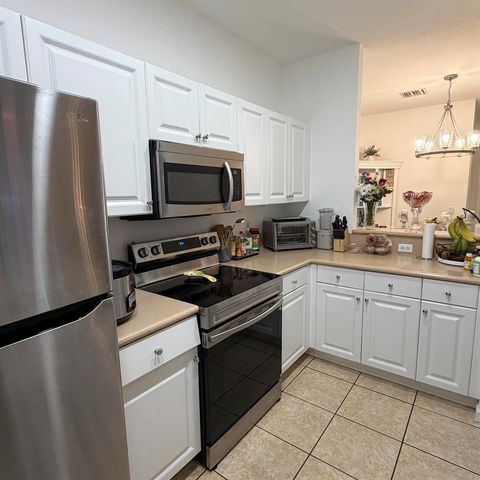 976 Abaco Lane, Riviera Beach, FL 33404