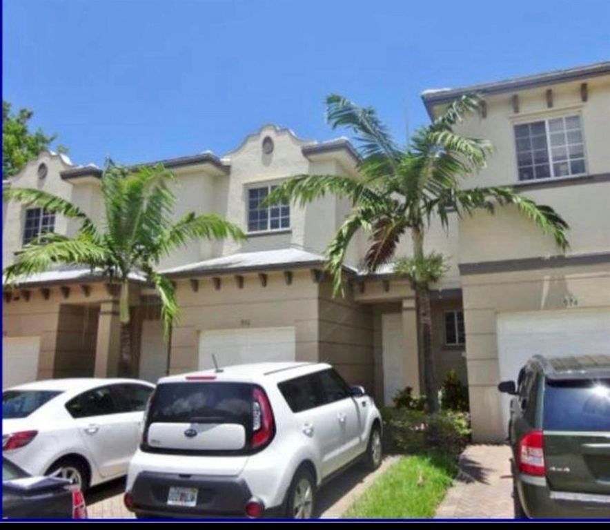 976 Abaco Lane, Riviera Beach, FL 33404