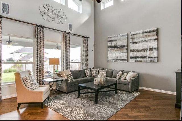 6020 Elliott Ct, Arrington, TN 37014