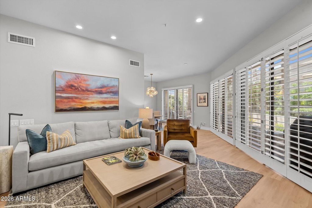 8989 N GAINEY CENTER Drive 104, Scottsdale, AZ 85258 — exterior