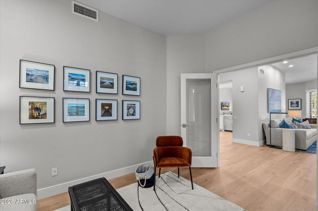 8989 N GAINEY CENTER Drive 104, Scottsdale, AZ 85258 — photo 5