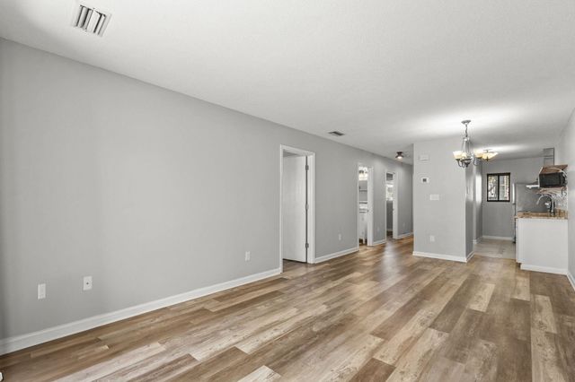 7700 Porcher Dr Apt 3107, Myrtle Beach, SC 29572