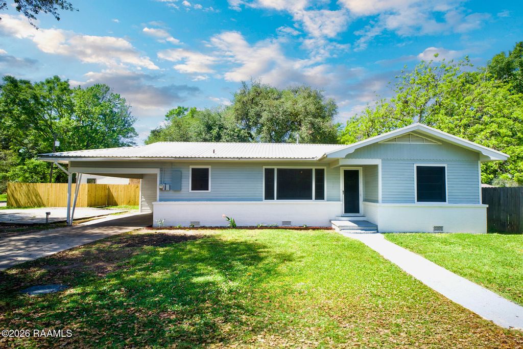 404 9th Street, Breaux Bridge, LA 70517