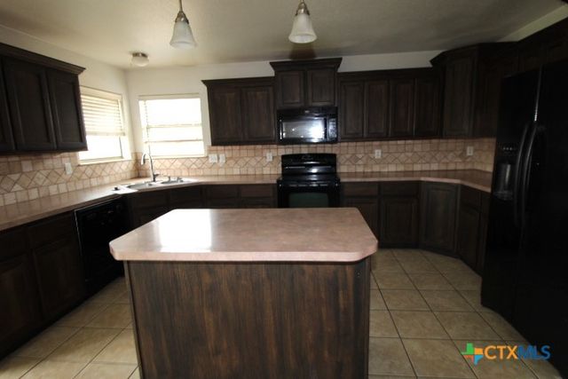 2414 Joseph Drive, Copperas Cove, TX 76522