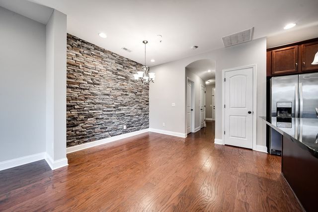 207 Bixby Private Ln, Hendersonville, TN 37075