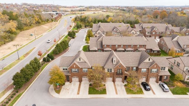 207 Bixby Private Ln, Hendersonville, TN 37075