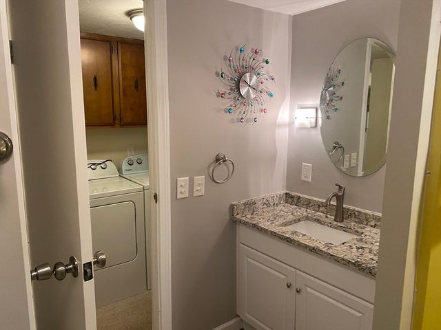 38 Danielle St, Plainville, MA 02762